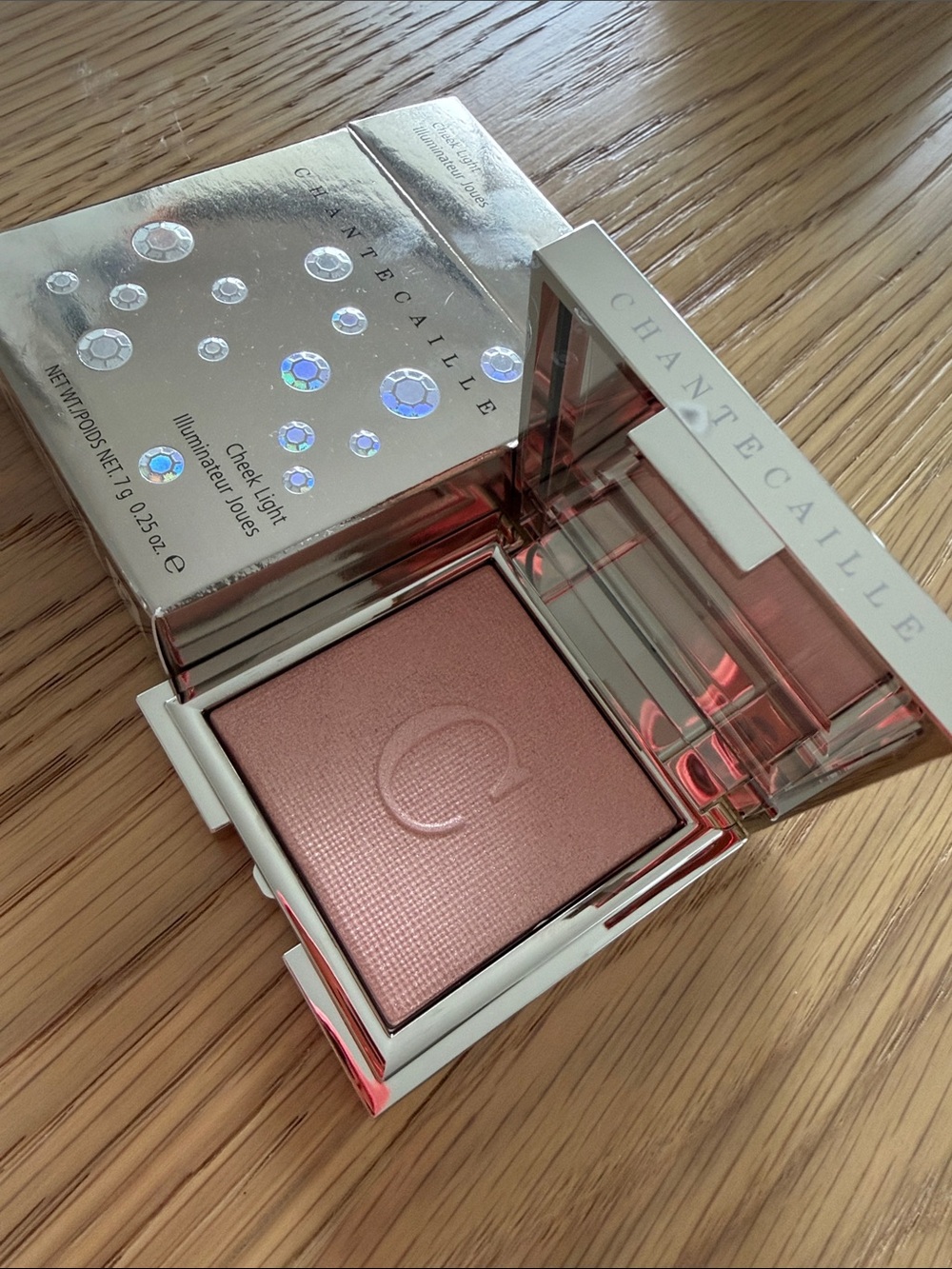 Chantecaille Cheek Light Highlighter - illuminateur joues - Picture 2 of 2